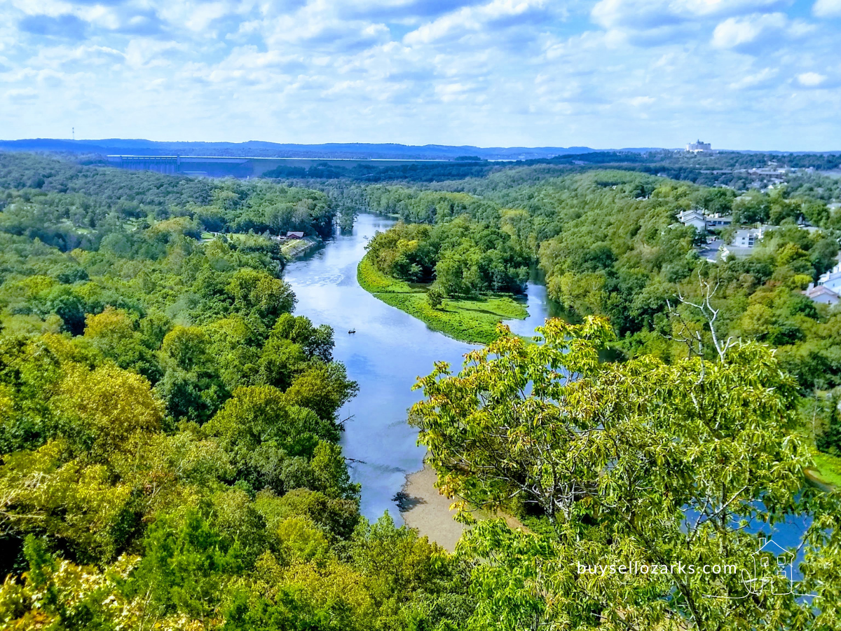 A scenic overlook in Branson, Missouri showcasing the natural beauty of the Ozarks.
